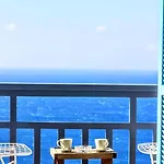 Dom wakacyjny Sea & Sunset Balcony -island House By Hostandros Batsi