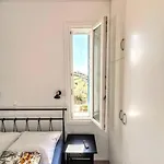 Sea & Sunset Balcony -island House By Hostandros Batsi
