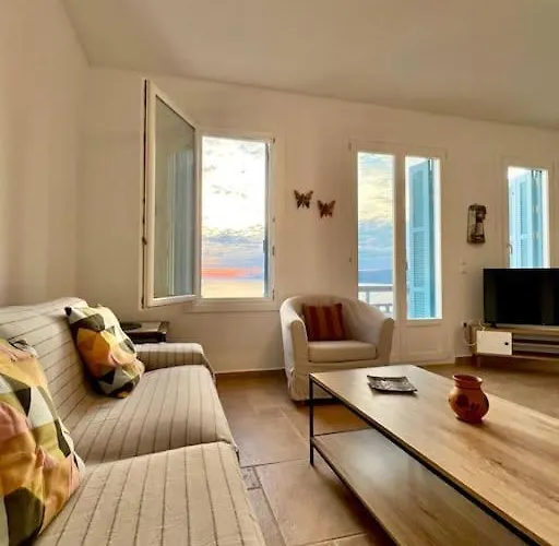 Sea & Sunset Balcony -island House By Hostandros Дом отдыха *